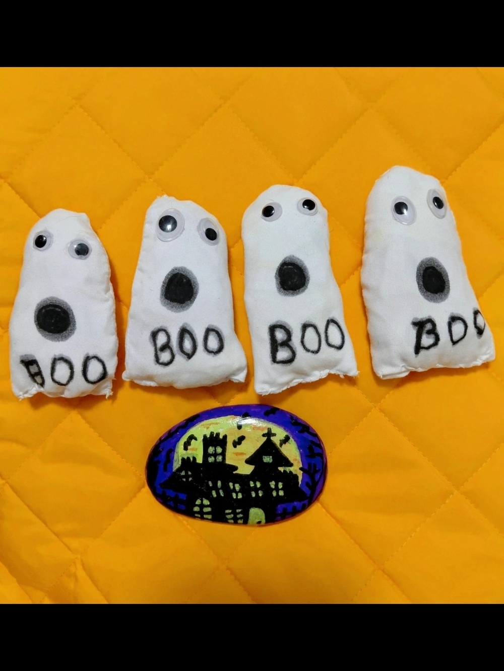 White 'Boo' Ghost Plush Halloween Decor Set - Soft Holiday Accents